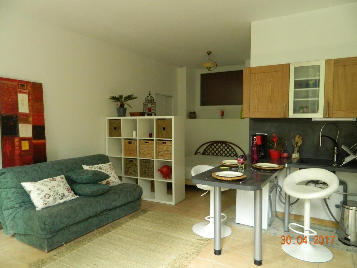 De L'ecole Bed & Breakfast Barby